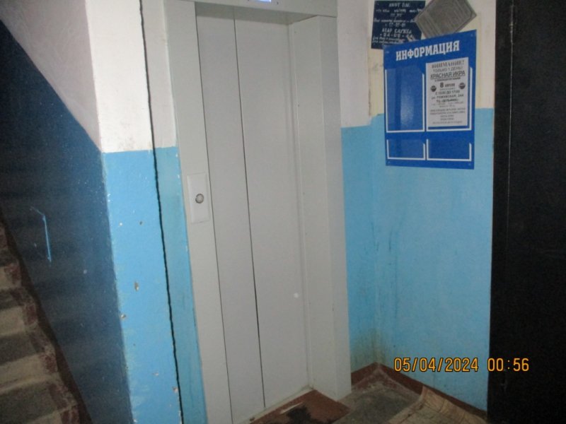 В Саранске оперативники уголовного розыска задержали злоумышленника, открыто похитившего у потерпевшей в лифте золотые украшения и айфон